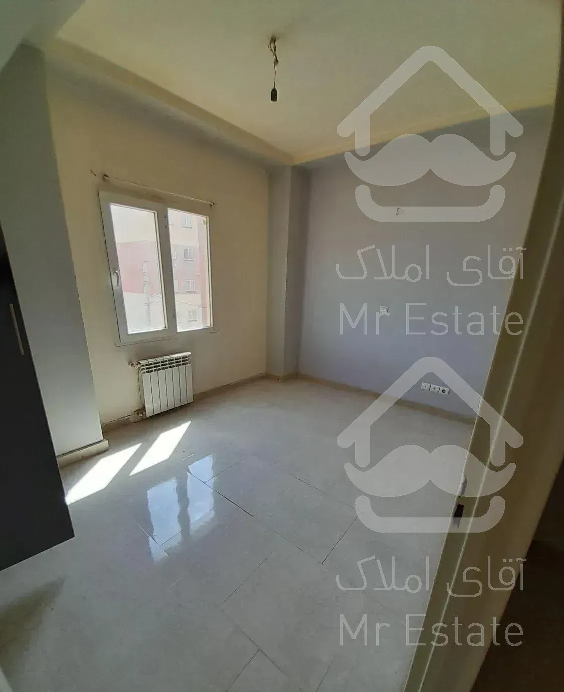 اول فاز۶باپارکینگ مسقف ۹۰متر