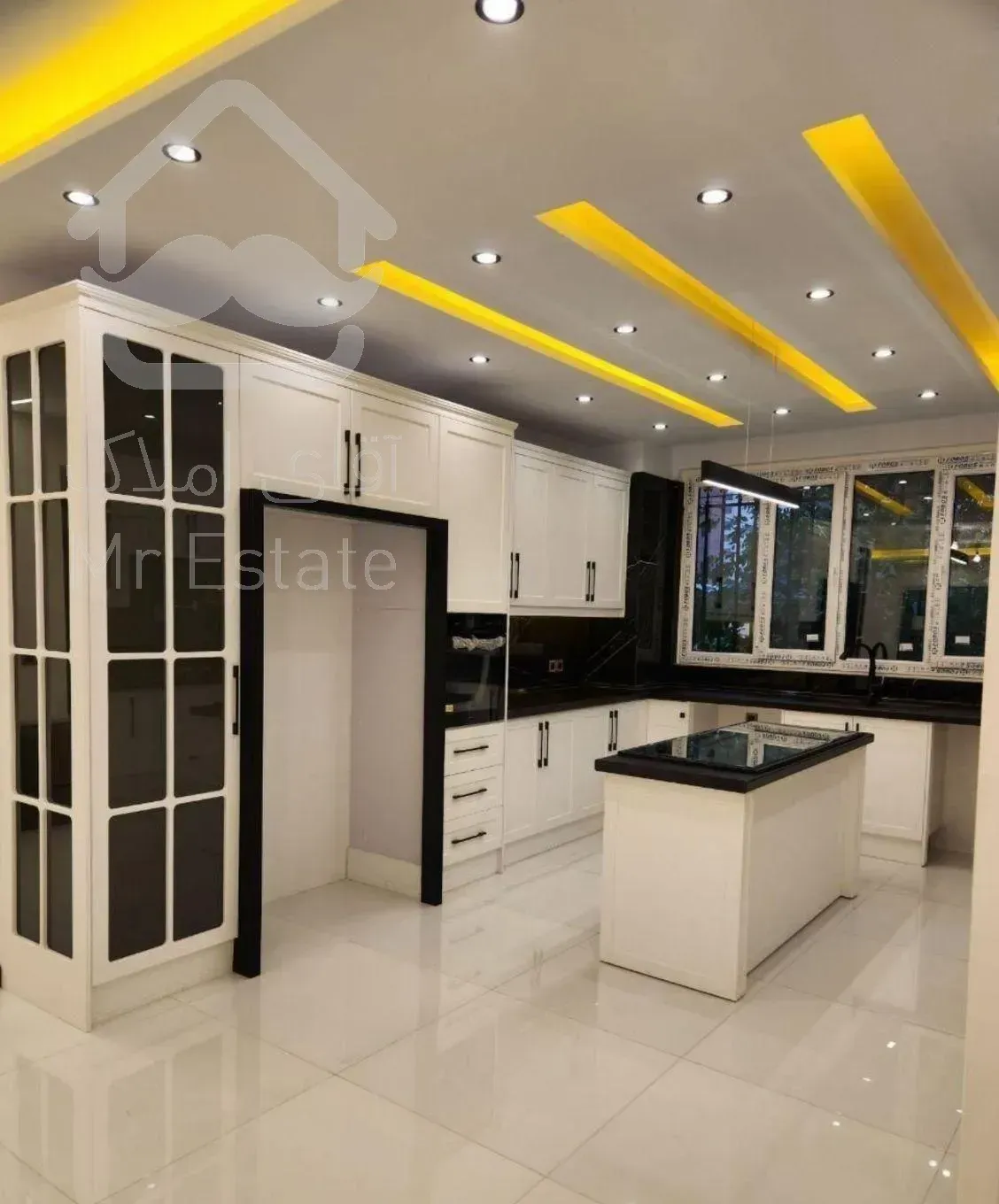 ۱۱۵ متری کلید نخورده / ژیان پناه / فول امکانات