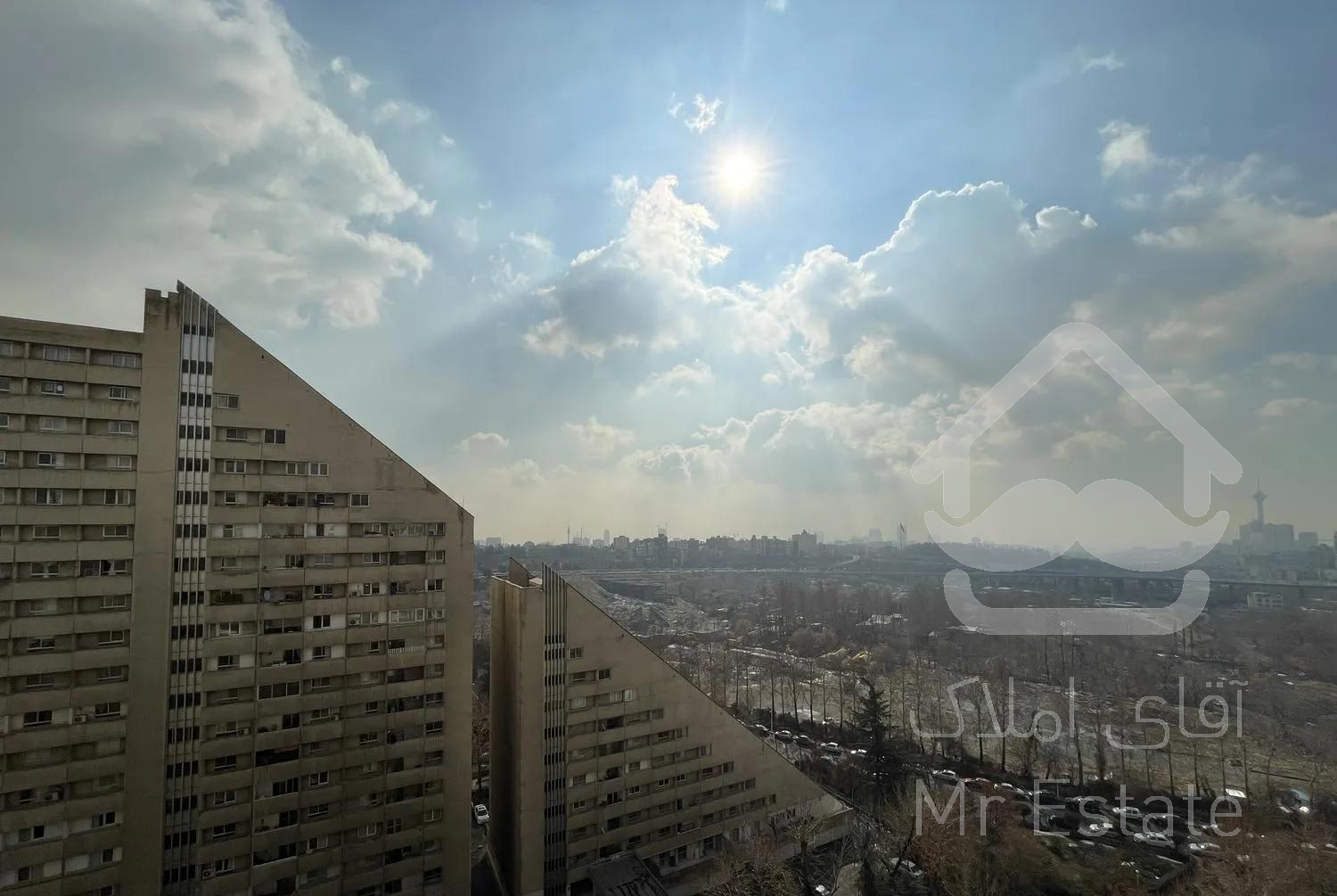 آپارتمان ۱۳۵متر ۲خواب شهرک آتی ساز