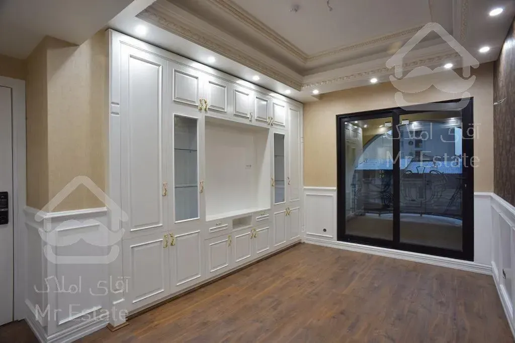 خرید آپارتمان 232 متری فرمانیه سنبل