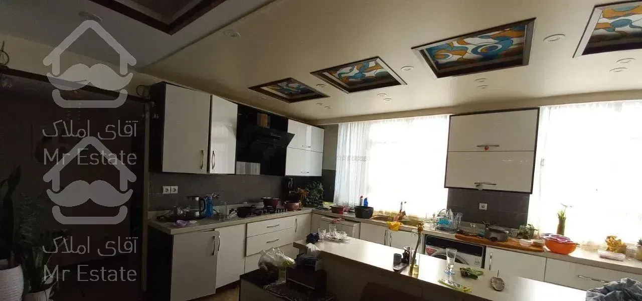 ۱۴۰ متر تک واحدی ۳ ساله فول امکانات شیک و تمیز