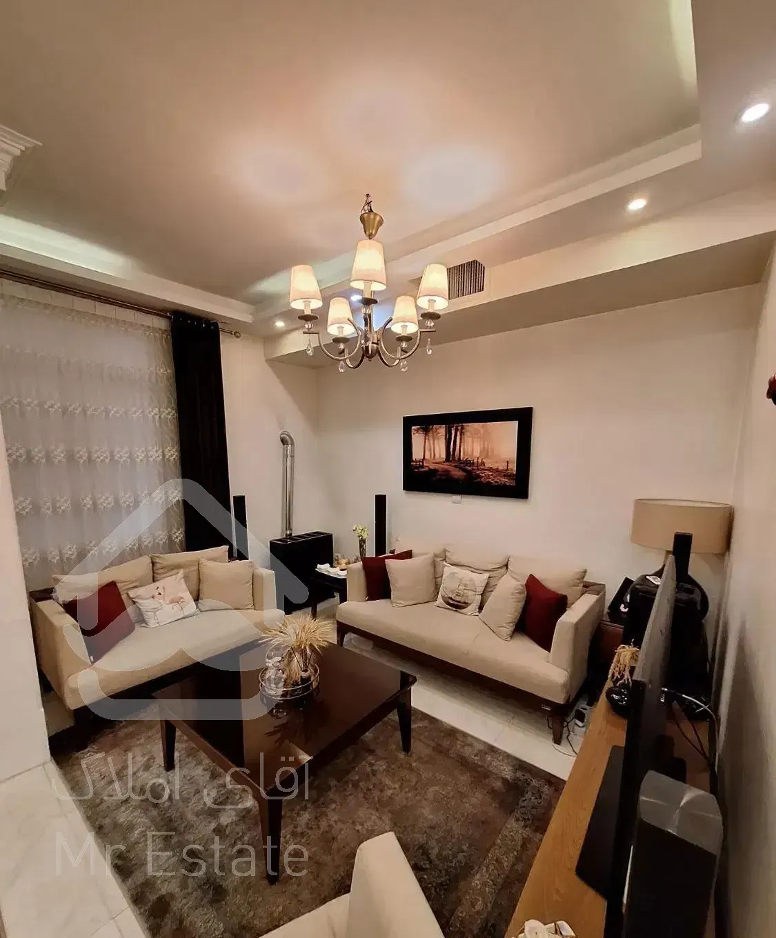 آپارتمان ۵۴ متری با حیاط خلوت مسقف