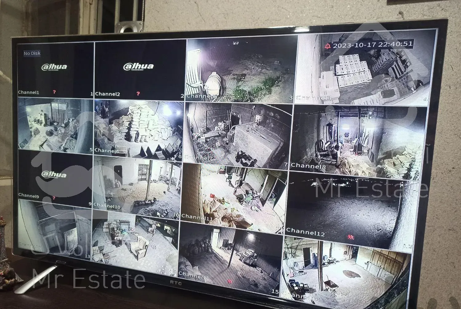 نصاب دوربین مداربسته و برقکار