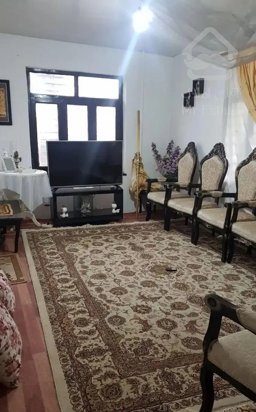 ویلا ۲۲۵ متر / سند تک برگ / نزدیک خیابان اصلی