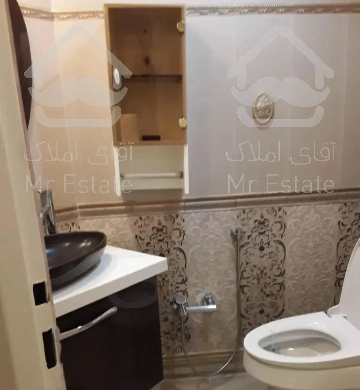 آپارتمان ۱۵۰ متری اندرزگو فول بازسازی/ مشاعات آبی