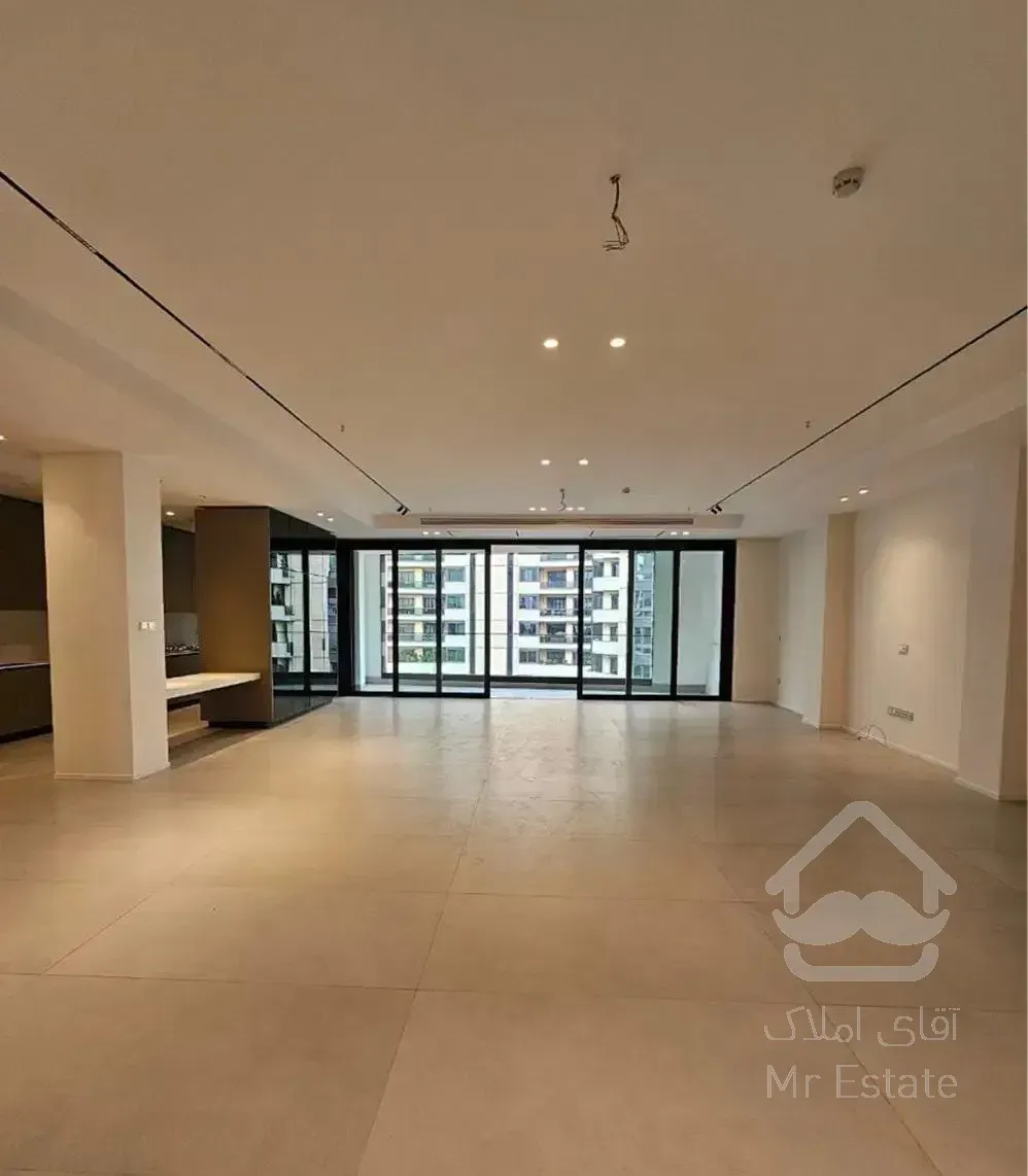 فرشته فروش نوساز ۲۳۰متر