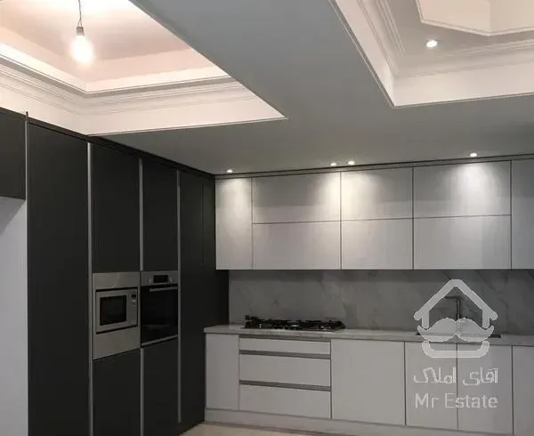 آپارتمان ۲۳۳ متری فرمانیه