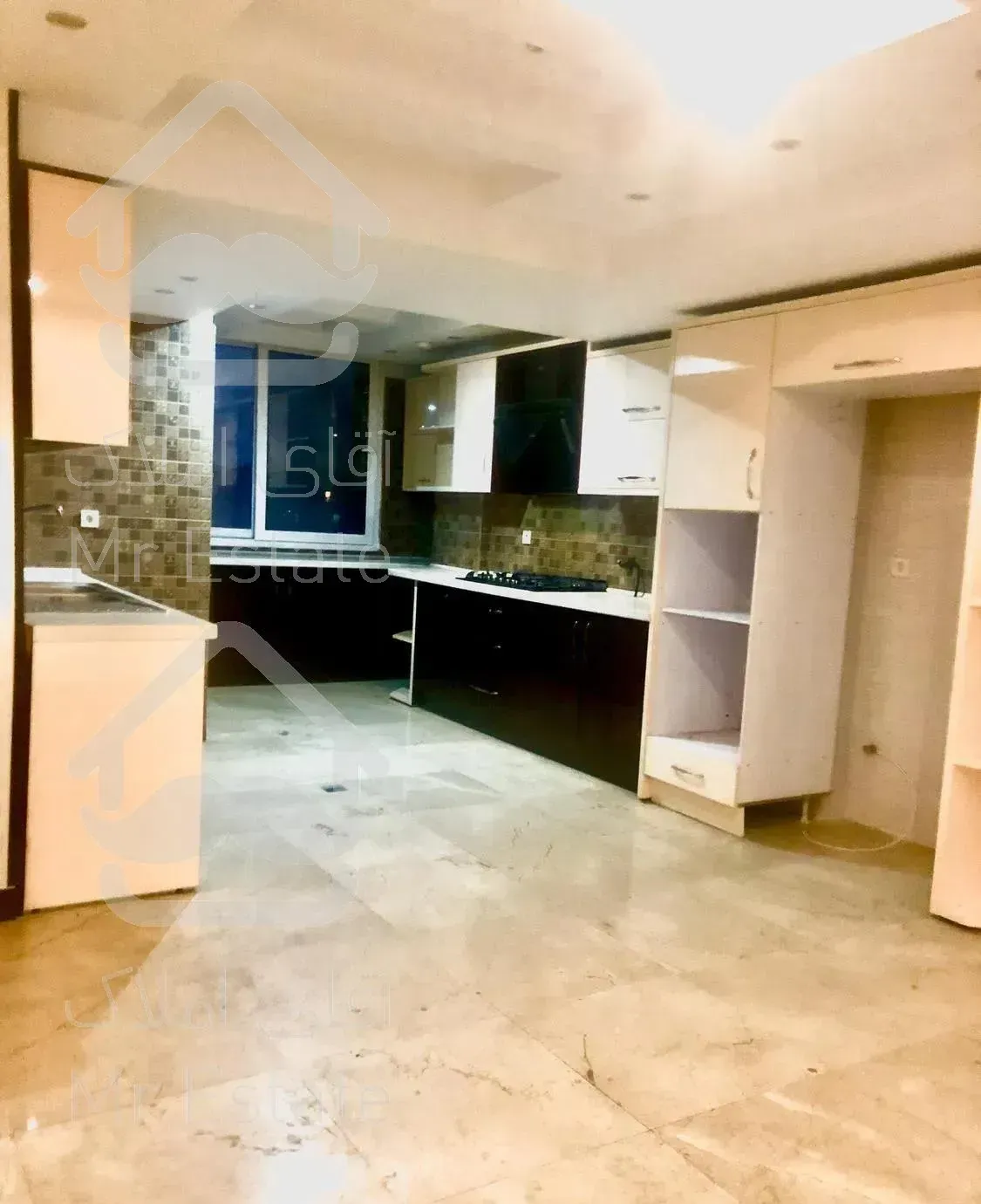 آپارتمان ۱۵۵ متری شاهین جنوبی