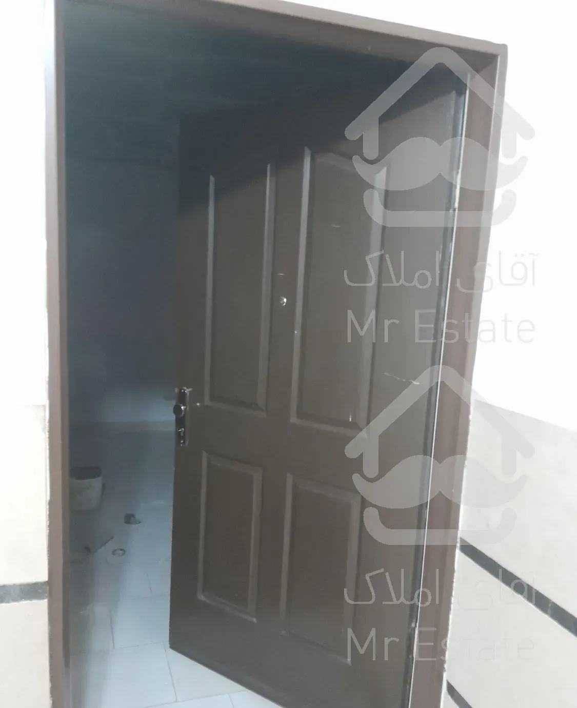 ۶۵متر ام دی اف ط دوم خ کرمی بسیاراپارتمان اروم