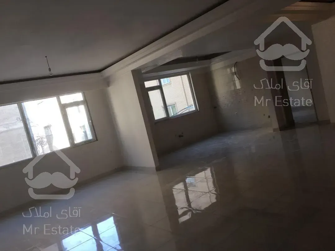 جمعا ۲۲۰متر / ۳خواب / فول امکانات کلید نخورده