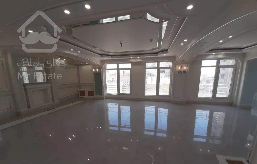 200متر/3خواب//تراس قابل چیدمان