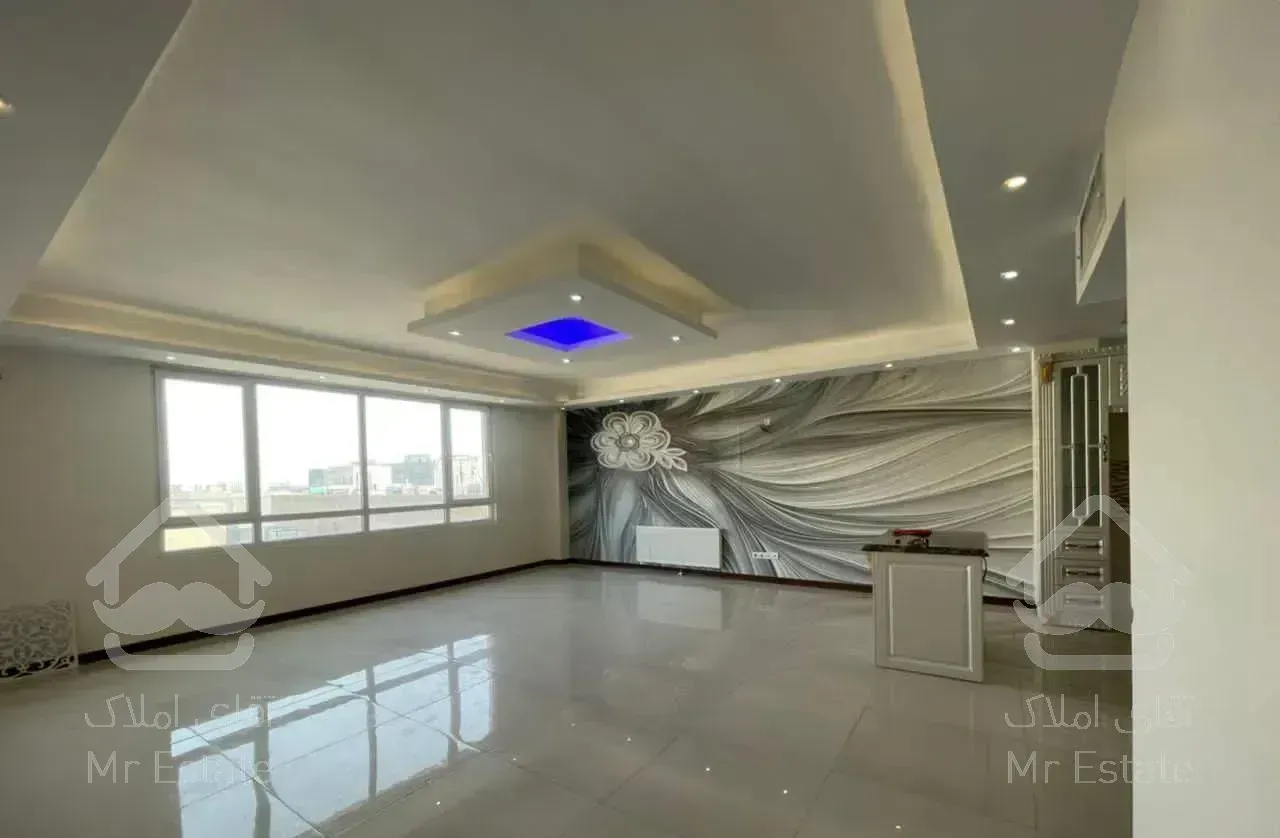 آپارتمان ۱۳۰ متری سه خواب اندیشه فاز یک