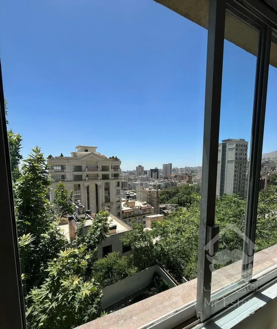 آپارتمان ۱۳۵ متری/قلب بوکان/ویوتهران/۲خواب/بالکن