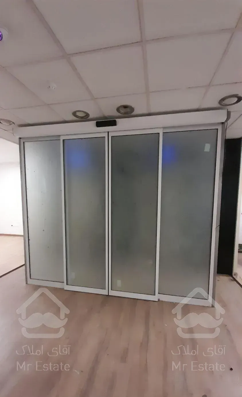 نصب و تعمیر درب اتومات شیشه ای.کرکره برقی.پارتیشن