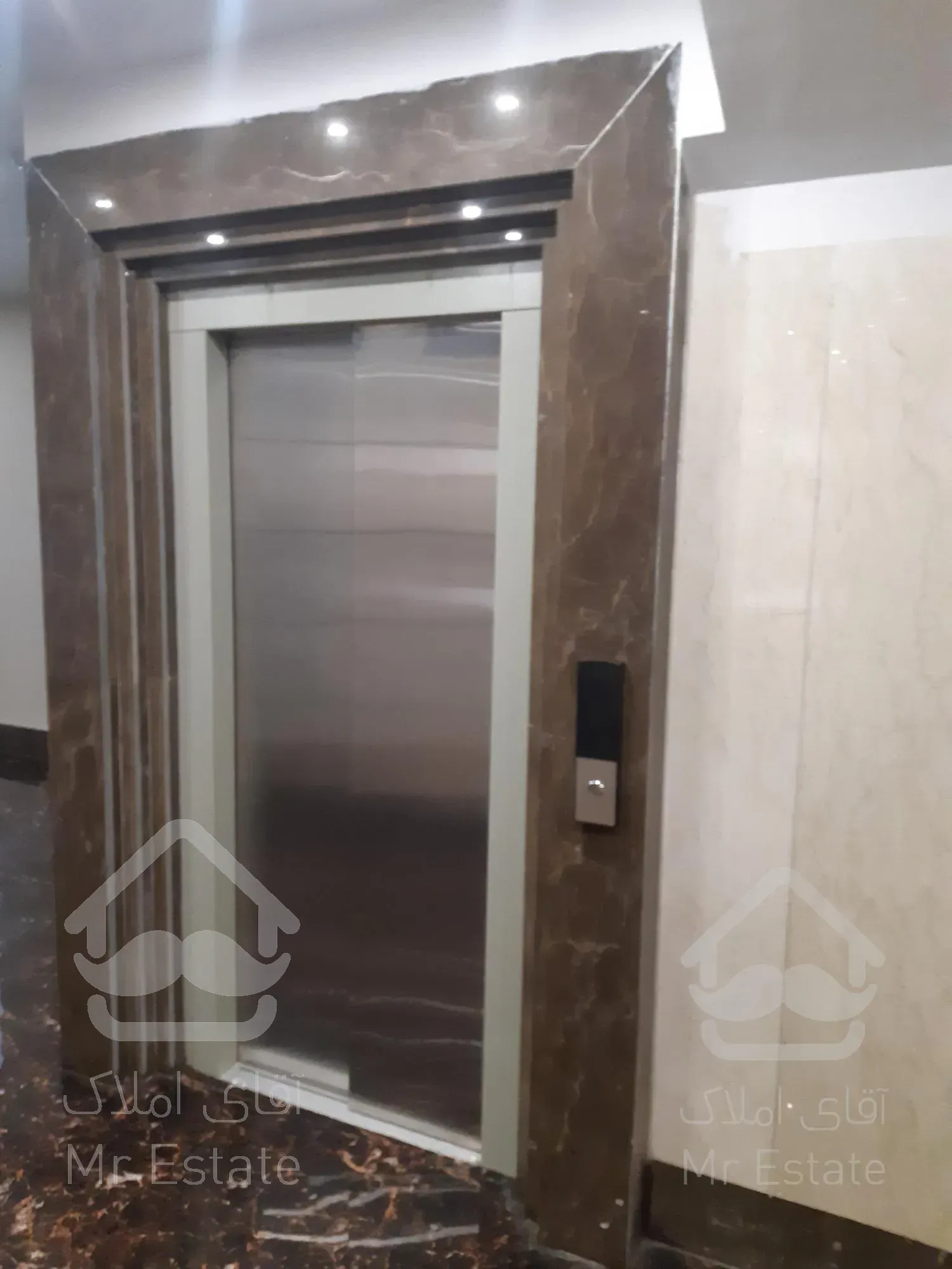 خرید آپارتمان ۱۴۳ متر ۳ خواب مهرشهر فاز۴ خ ۴۱۱ غربی