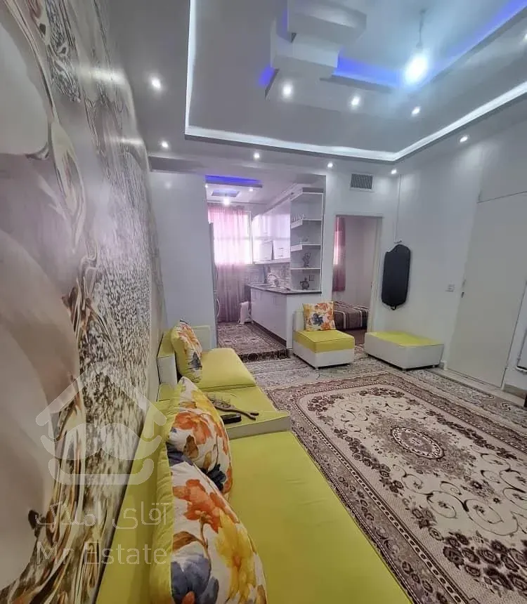 ۴۴متر دارای پذیرایی مربع/سند دار/ خ ۱۵متری