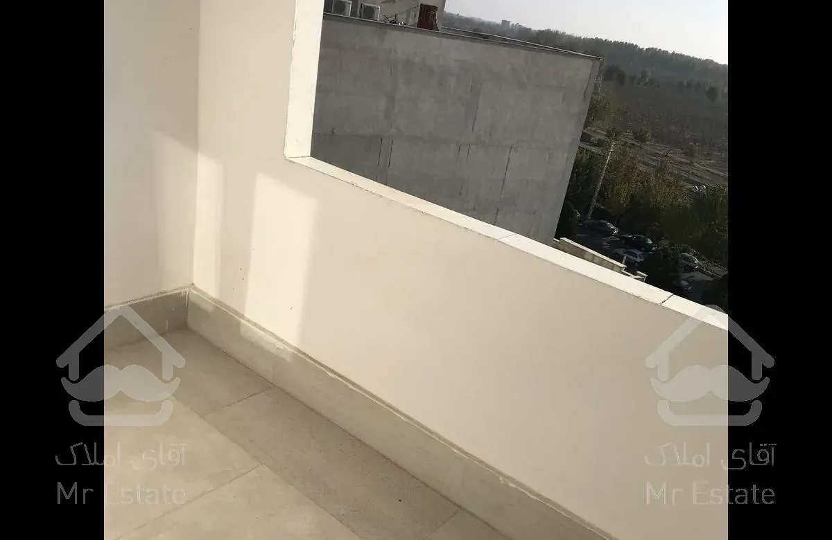 آپارتمان ۱۱۵متری سلمان فارسی رو به باغ سیب