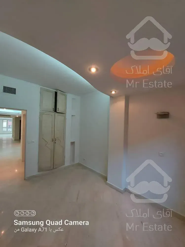 اجاره و رهن آپارتمان ولنجک 200  متر لوکس