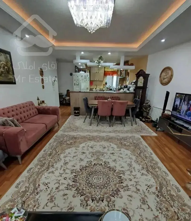 رهن اجاره طبقه پنجم ۹۰ متری بلوار طالقانی