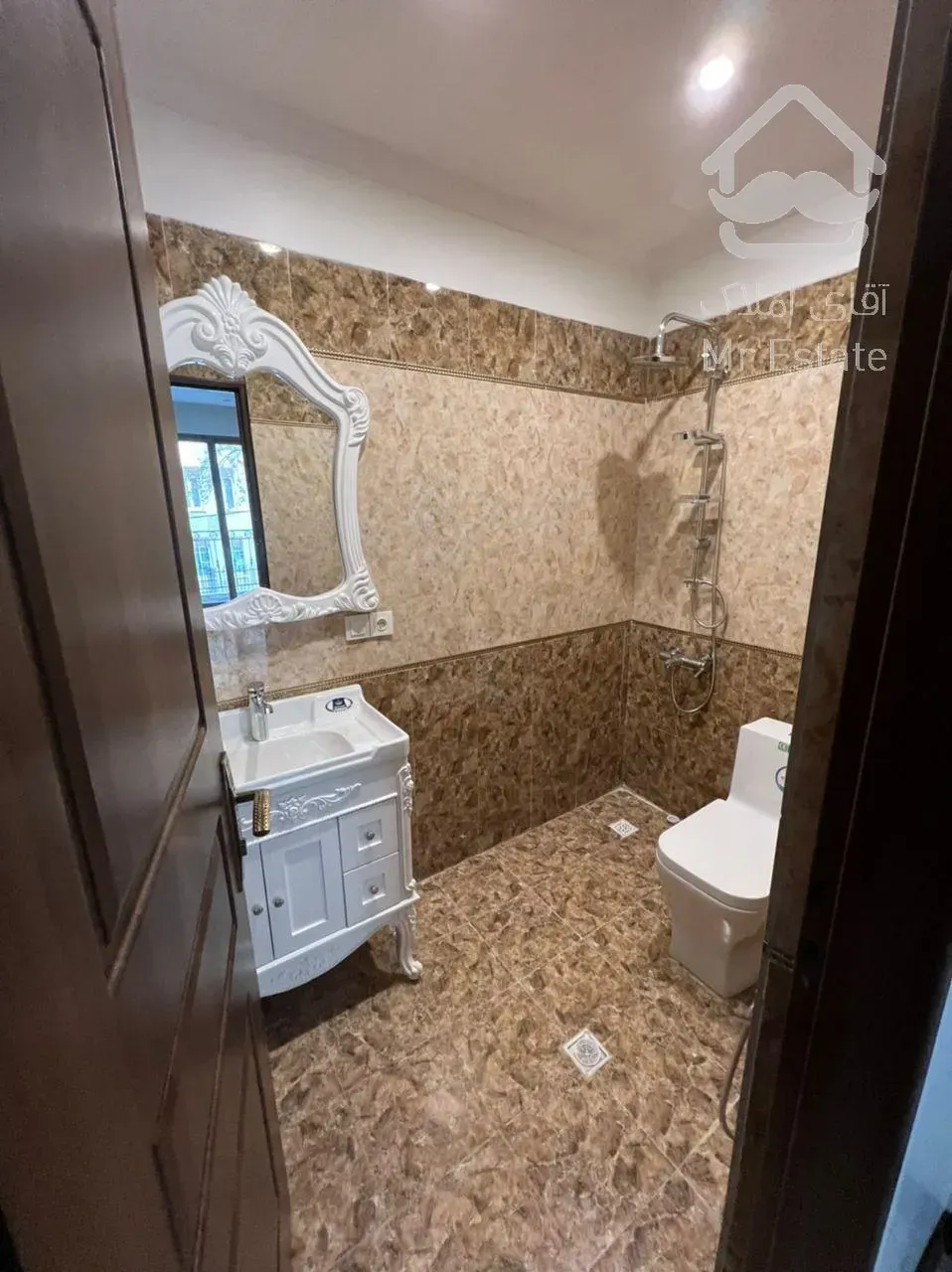 دو واحد مسکونی کلید نخورده نوساز واقع در نفت شمالی