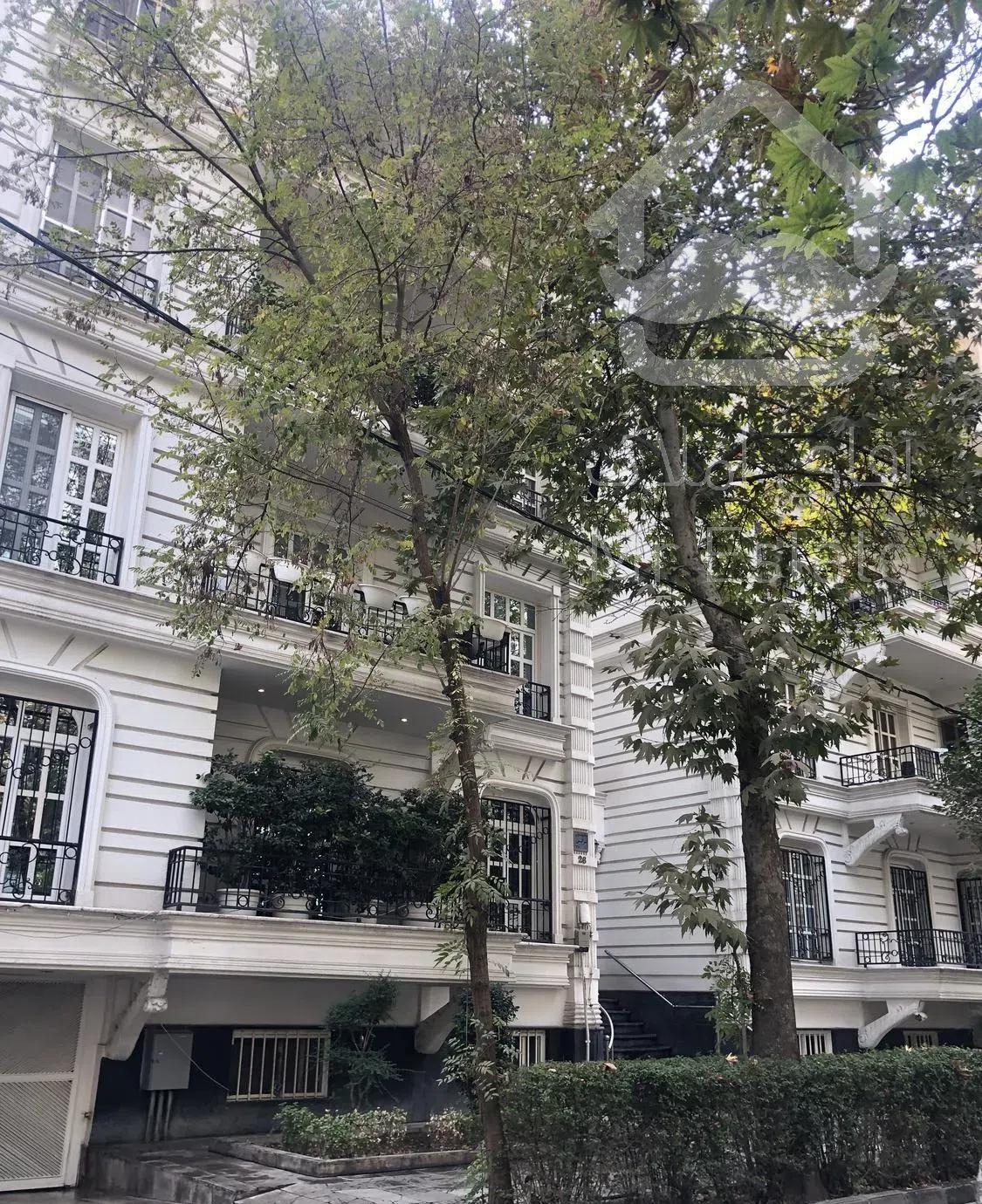 دیباجی شمالی254مترمربع دارای قدرالسهم ارزنده