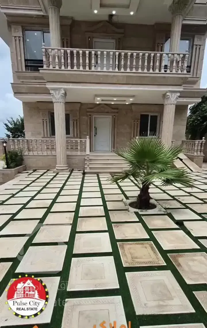 فروش کاخ ویلای ۵۶۰ متری استخردار پلاک یک جنگل