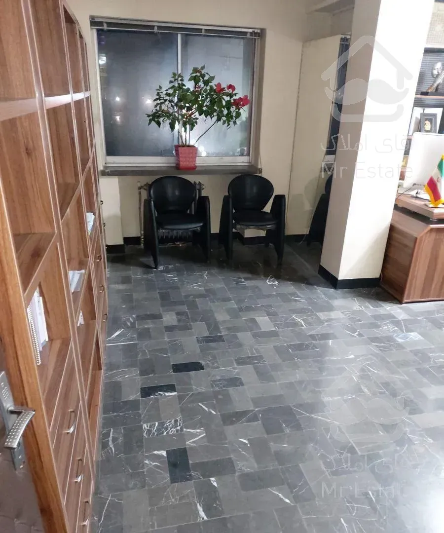 آپارتمان ۱۷۵ متری با ۱۳۰ متر قدرالسهم جردن