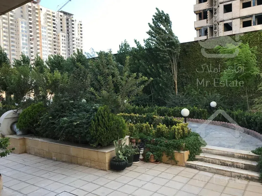 فروش آپارتمان ۱۴۵ متری در برج ۱۲ فروردین