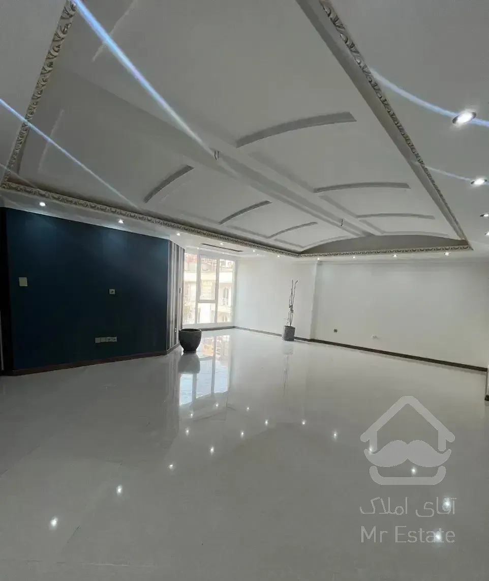 ۱۲۰ متر ۲ خواب / نوساز / ۲ پارکینگ