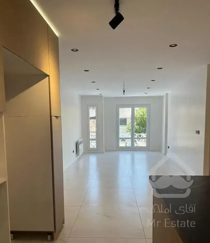 نیاوران ۹۰متر افتاب گیر فول بازسازی نیما