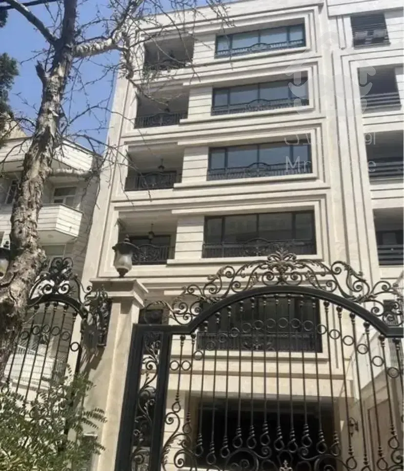 ۲۶۰ متر ۴خواب۴پارکینگ۲ساله مشاعات کامل بلوار فردوس