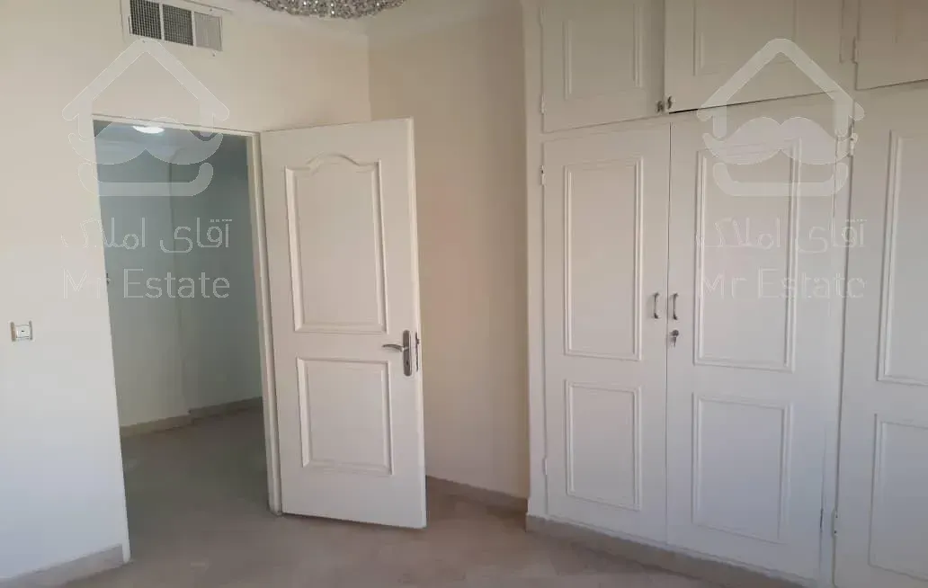 گاندی 135 متر 3 خواب