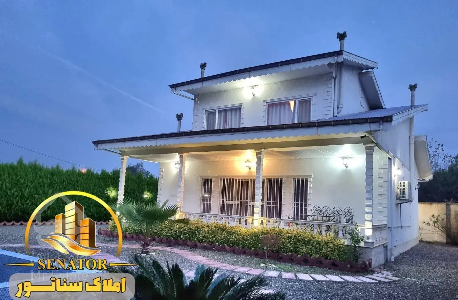 * سناتـور * ویلای 700متری جاده فومن