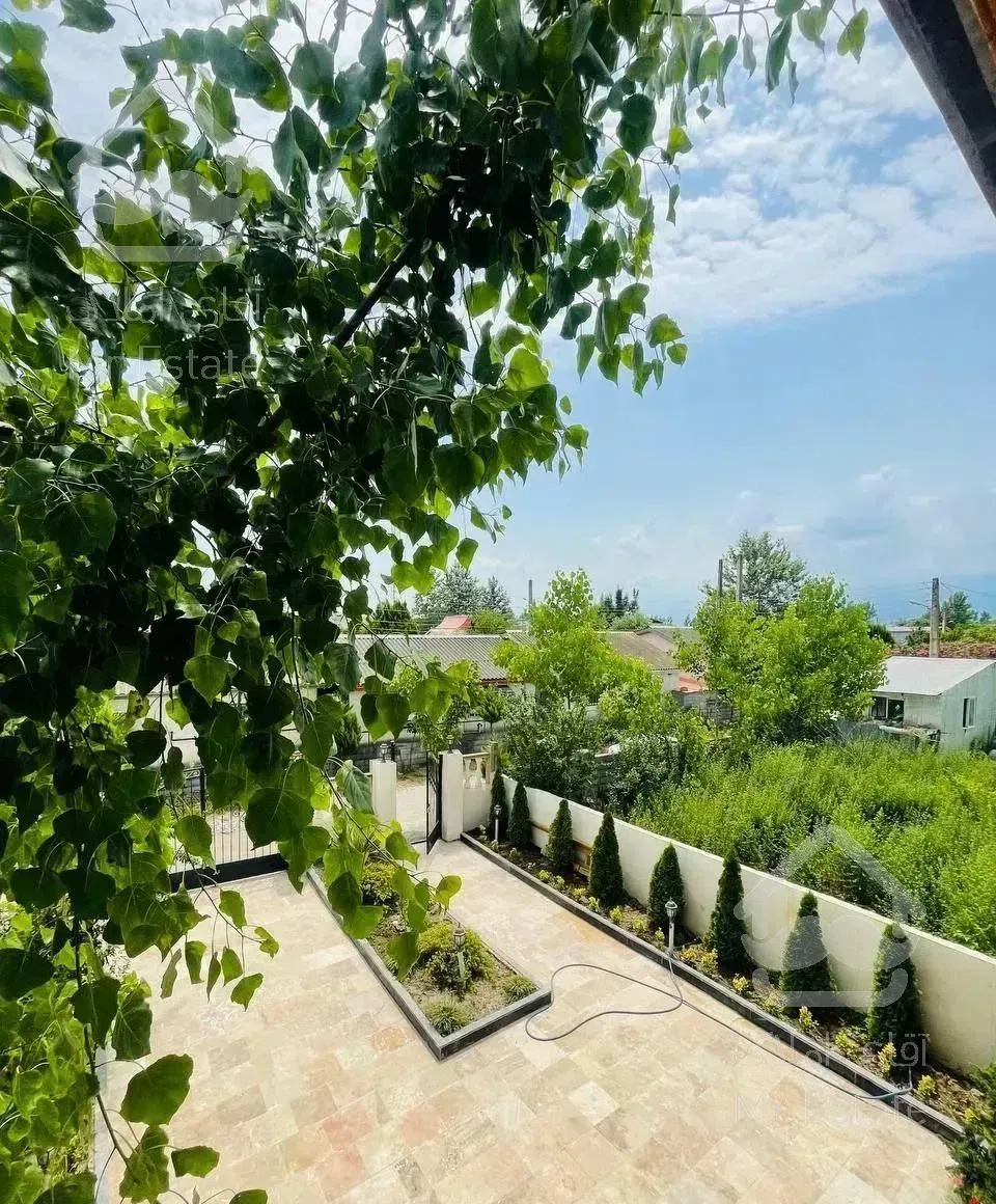 ویلا نیم پیلوت 250متری لوکیشن جنگل بکر