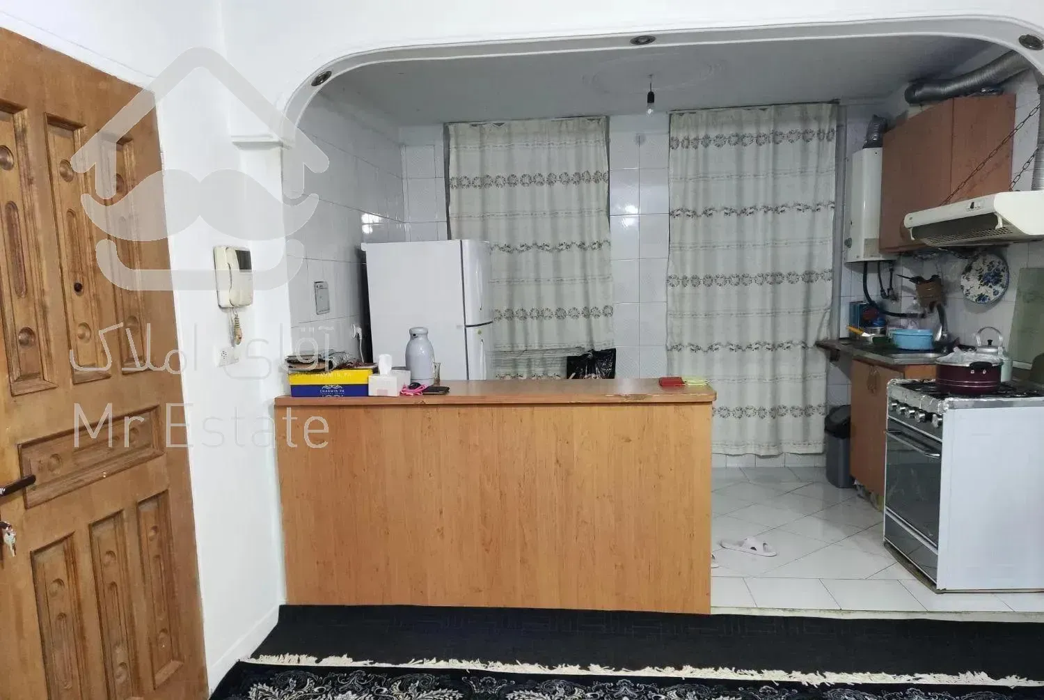 ۴۲ متری تک واحدی با پارکینگ اصلی//پیروزی،محصل