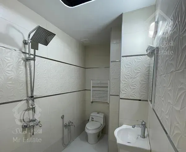 ۱۶۰ متر سه خوابه سه نبش صفر