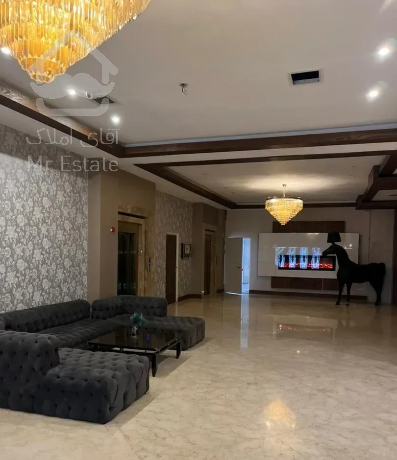 فروش آپارتمان ۳۰۰ متری ۴ خوابه در فرمانیه نوساز