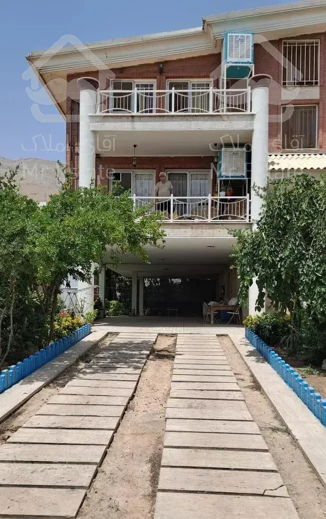 فروش خانه ویلا۴۰۰مترزمین۲طبقه