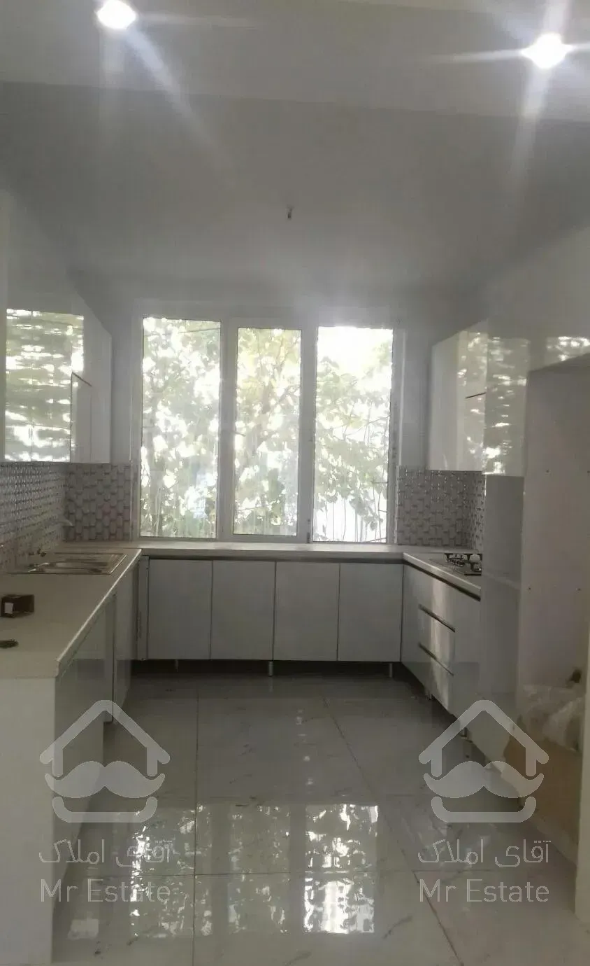 آپارتمان 203 متر 4 خوابه