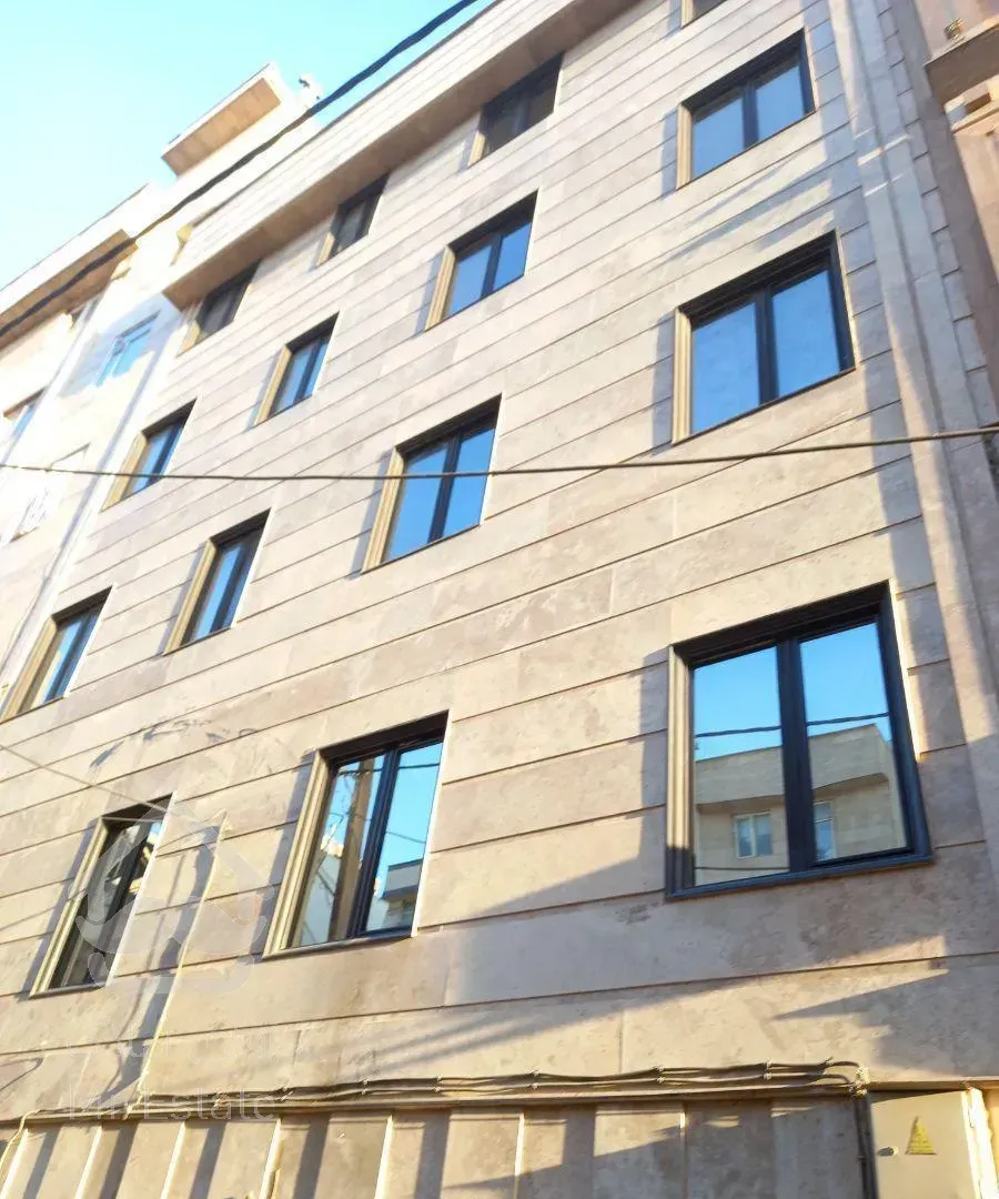 45متر نواب عباسی جنوبی پارکینگ دار