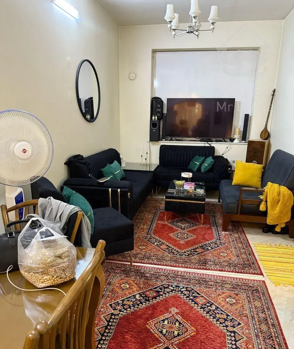 43متری/40متر حیاط/تکواحدی/نارمک جنوبی