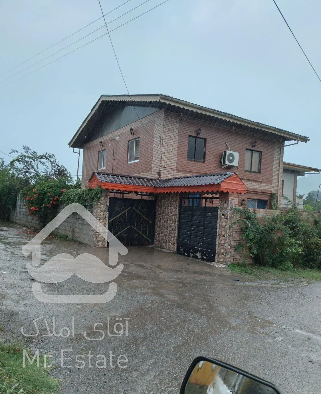 سوئیت ۱۰۰ متری ۲ خواب در لاهیجان