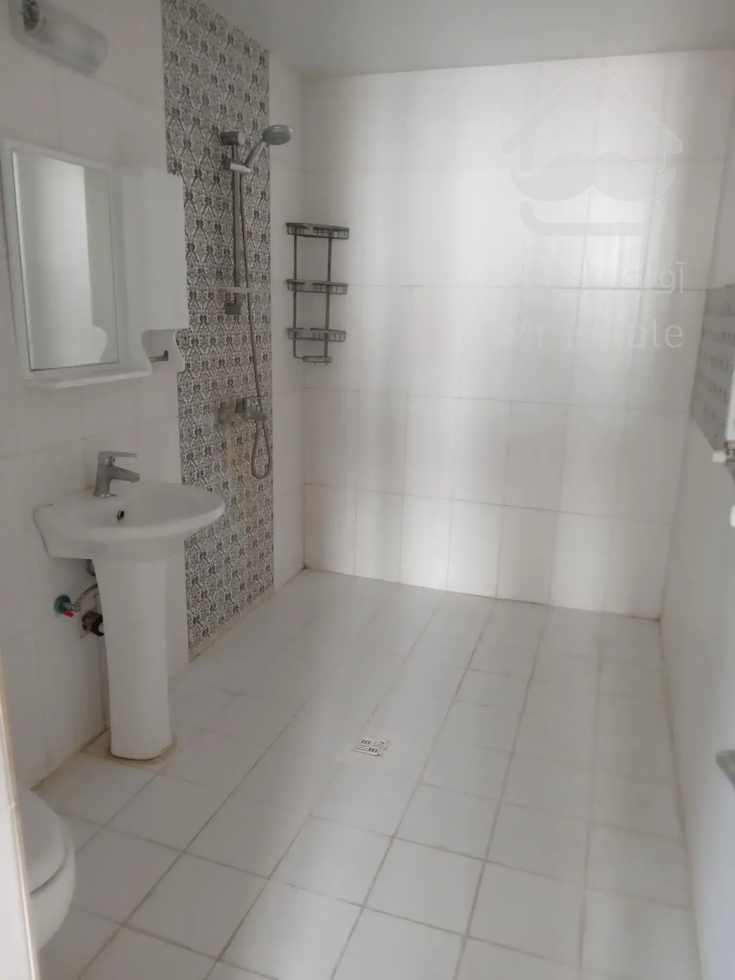 رهن کامل واحد واحد ۱۴۰ متری در چیتگر