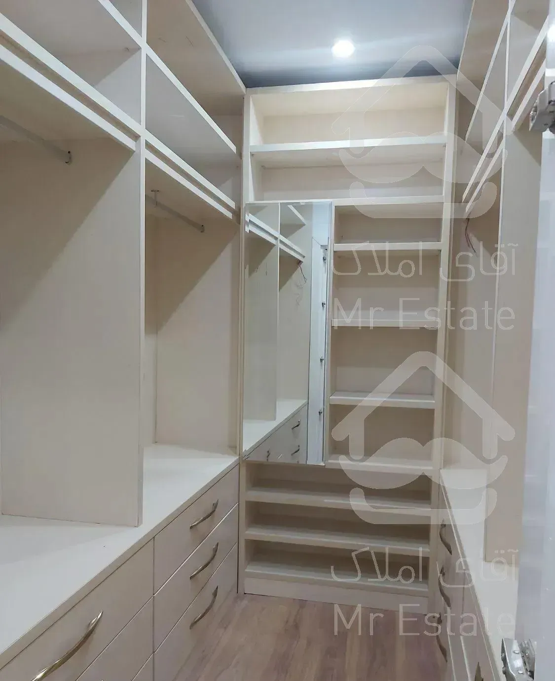 ۵۰۰ متری نوساز یکجا