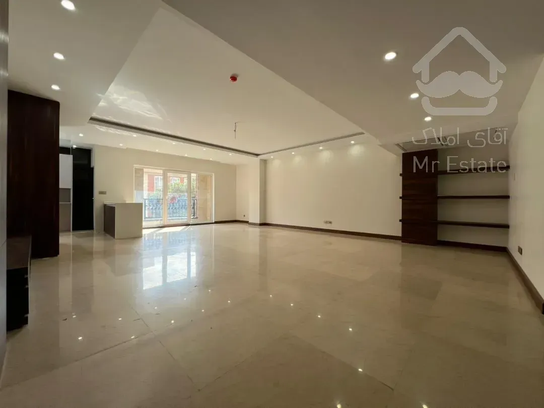 ۱۵۱متر فرعی دنج دو راهی قلهک