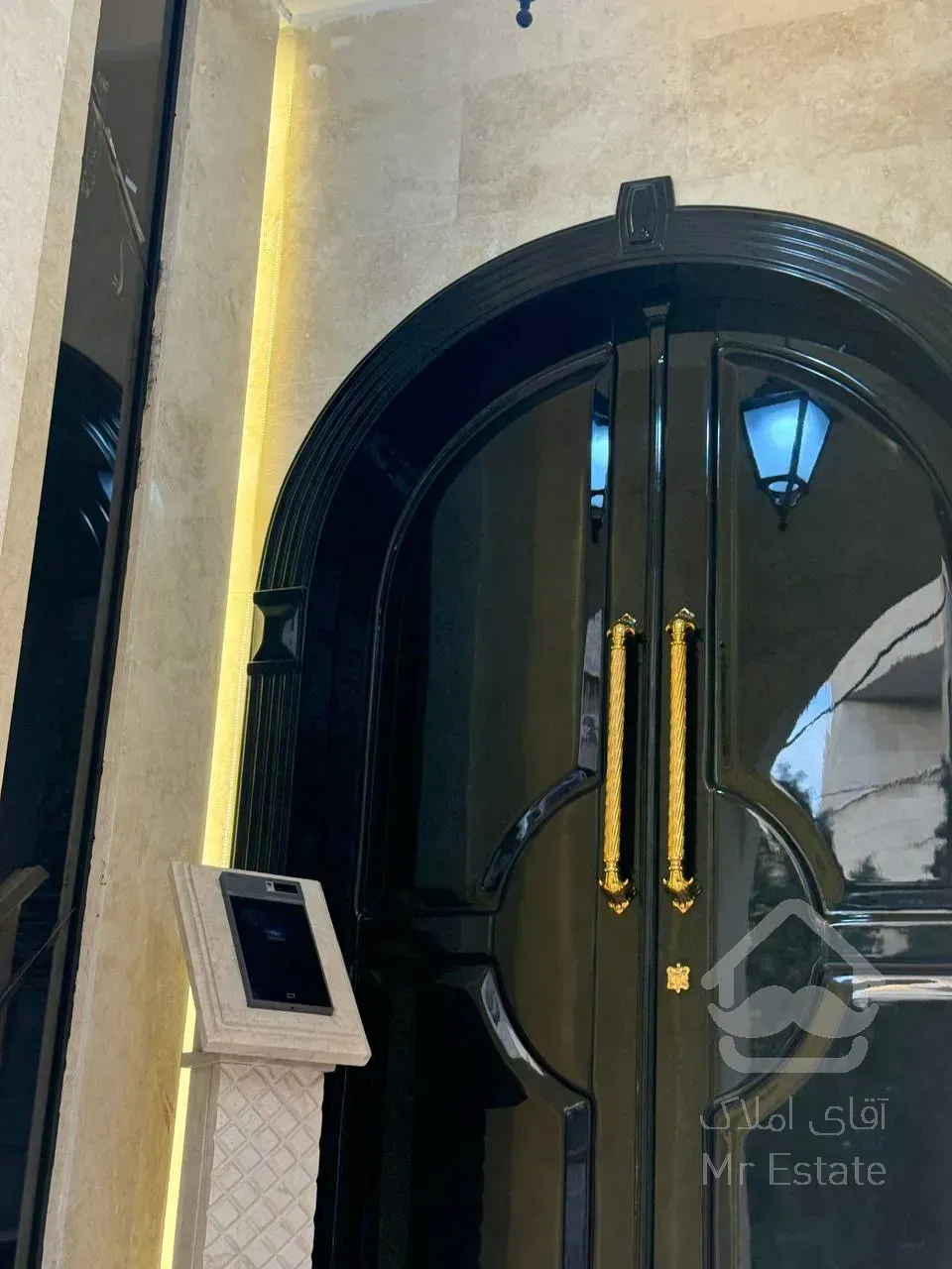 فروش ساختمان ۵ طبقه به صورت یکجا در سئول