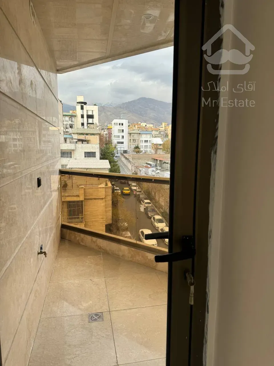 فروش به صورت یکجا ساختمان 5 طبقه تک واحدی در سئول