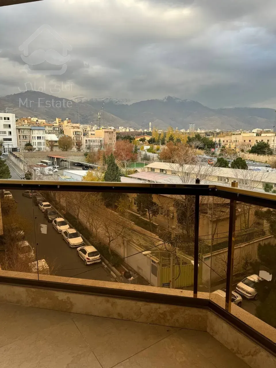 فروش،ساختمان ۵ طبقه تک واحدی به همراه ۲،باب مغازه به صورت یکجا سئول