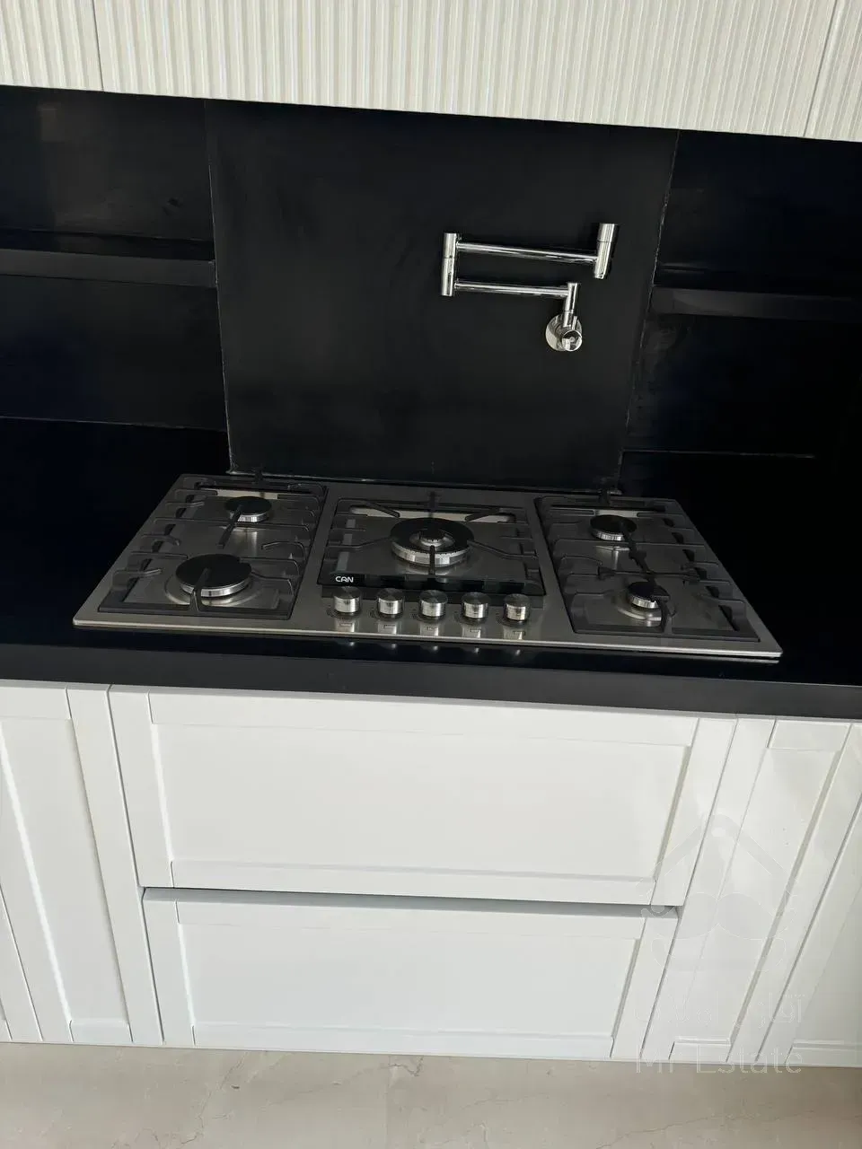 فروش ساختمان ۵ طبقه به صورت یکجا در سئول