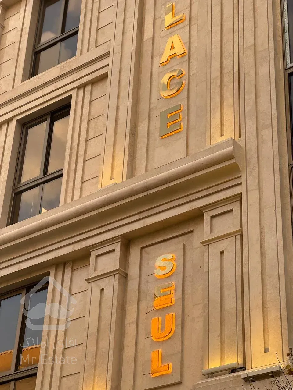 فروش اپارتمان لوکس ۵ طبقه به صورت یکجا درسئول